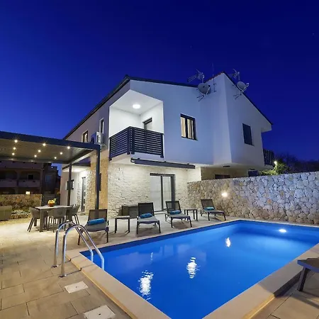 Toja מאלינסקה